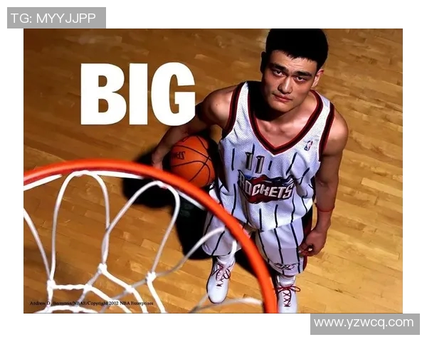 姚明在篮球场上摇头的背后故事与他对比赛的深刻理解