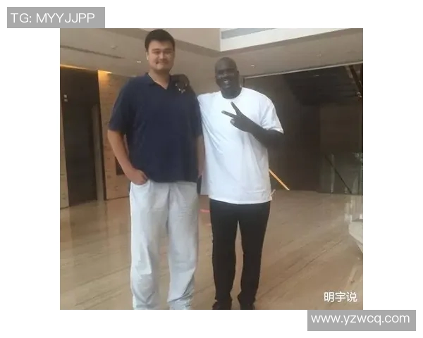 腼腆的姚明如何在篮球场上展现自信与风采的成长之路