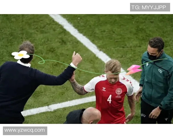 足球明星近拍视频揭秘他们的训练日常与场外生活精彩瞬间 足球明星近拍视频揭秘他们的训练日常与场外生活精彩瞬间