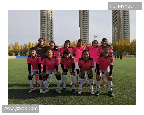 猪猪侠勇闯绿茵场成足球明星展现不一样的精彩人生