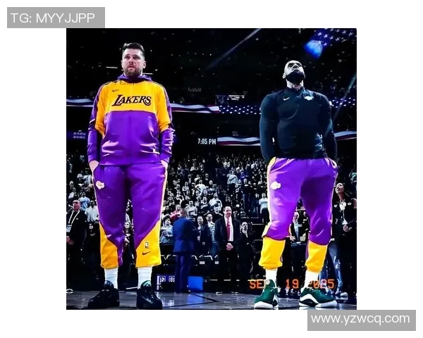 篮球明星亚克力的传奇之路与场上风采的完美结合